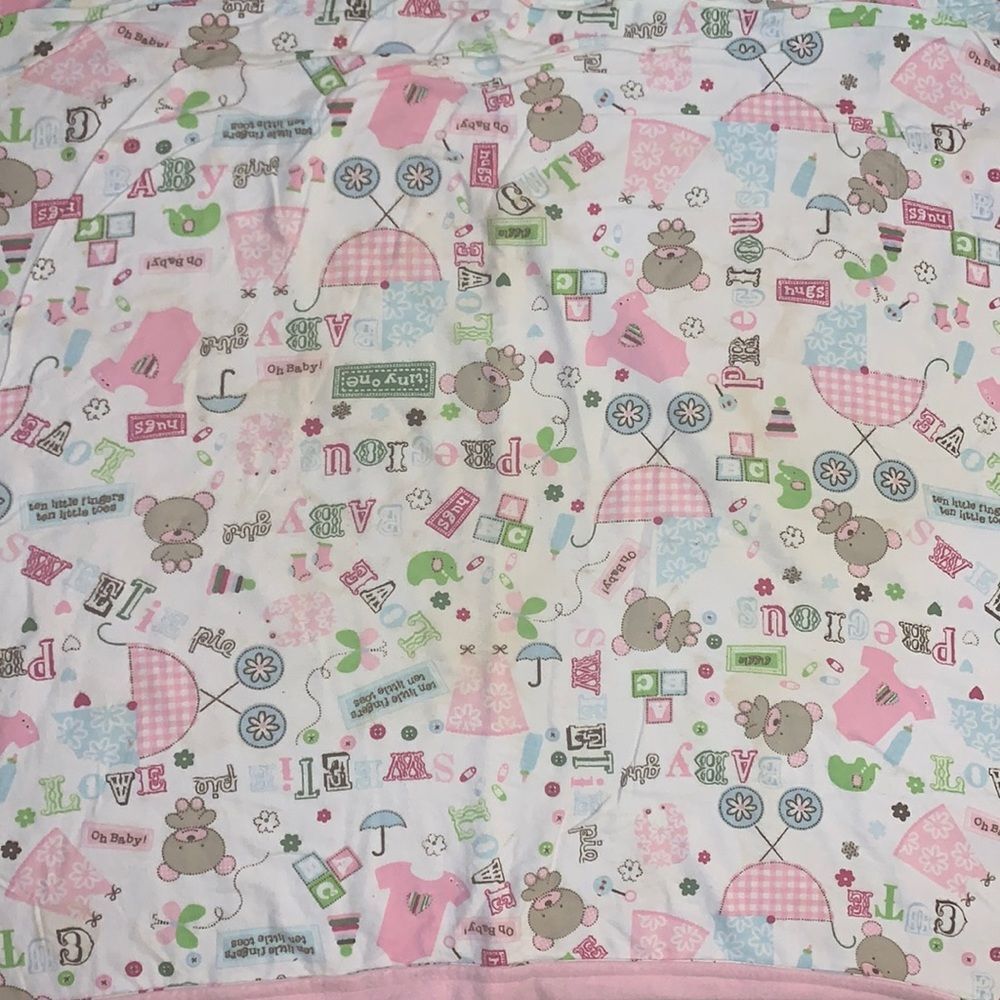 Baby Girl Quilt 39” x 32” - Picture 3 of 7